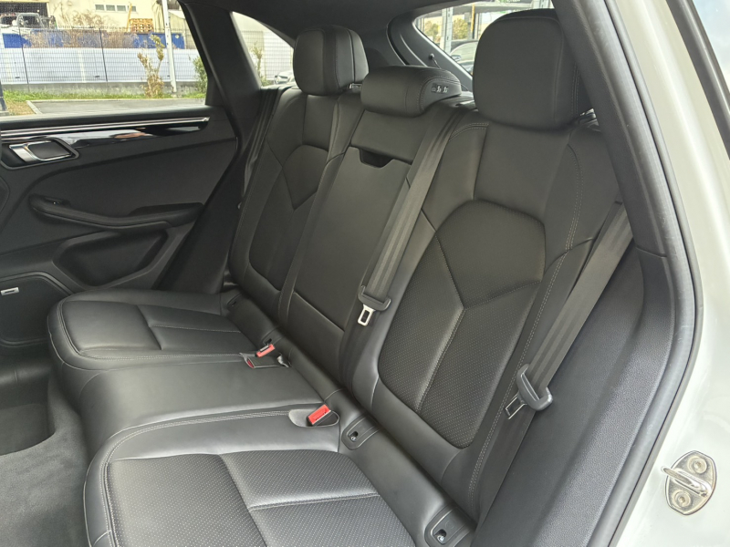 ポルシェ マカン 中古車