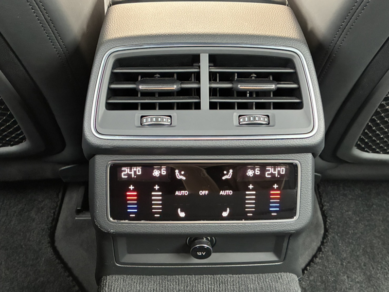 アウディ A6アバント 中古車