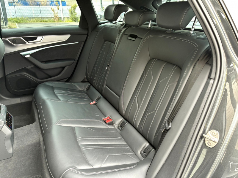 アウディ A6アバント 中古車