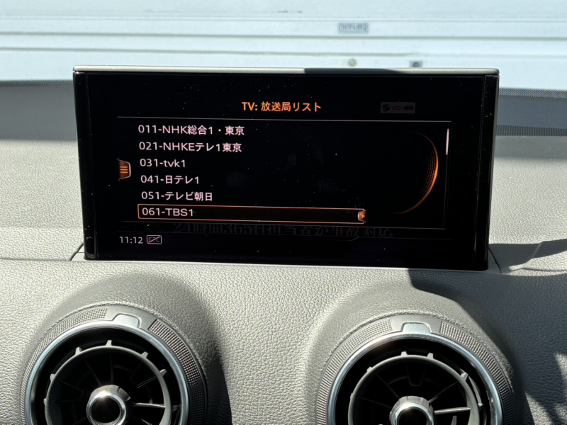 アウディ Q2 中古車