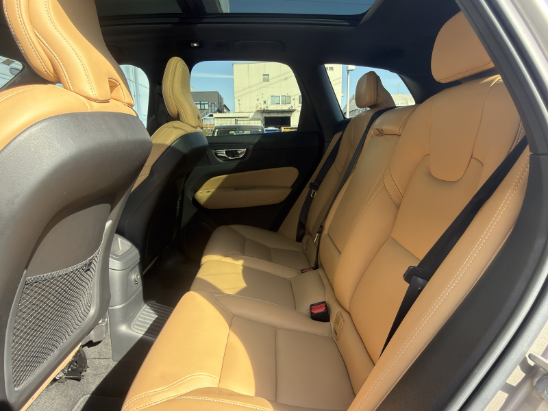 ボルボ XC60 中古車