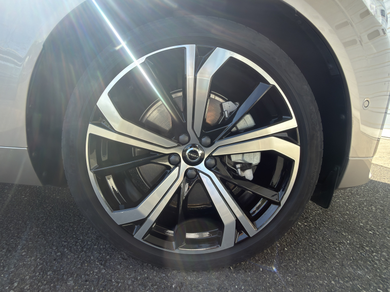 ボルボ XC60 中古車