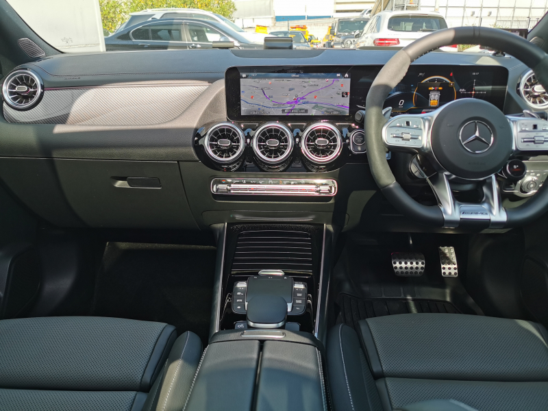 メルセデスベンツ GLA 中古車