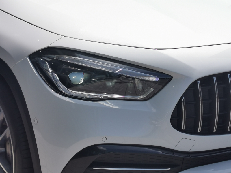 メルセデスベンツ GLA 中古車