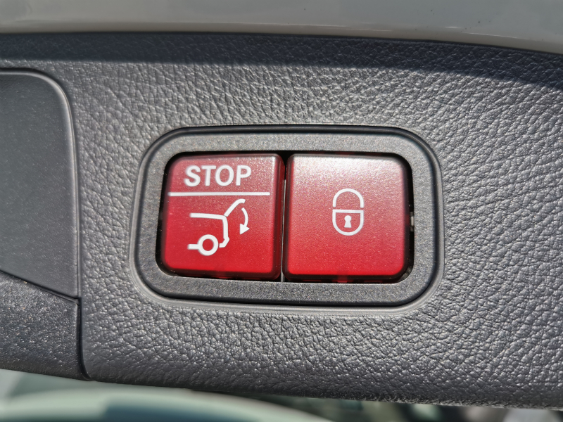 メルセデスベンツ GLA 中古車