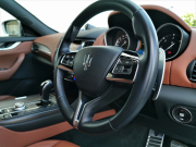 マセラティ レヴァンテ 中古車