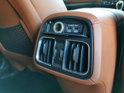 マセラティ レヴァンテ 中古車