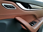 マセラティ レヴァンテ 中古車