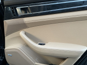 ポルシェ パナメーラ 中古車