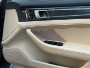 ポルシェ パナメーラ 中古車