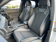 アウディ Q3 中古車