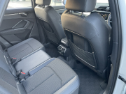 アウディ Q3 中古車