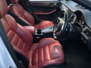 ポルシェ マカン 中古車