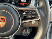 ポルシェ マカン 中古車