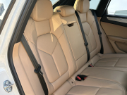 ポルシェ マカン 中古車