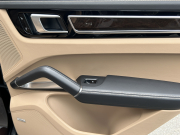 ポルシェ カイエン 中古車