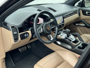 ポルシェ カイエン 中古車