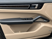 ポルシェ カイエン 中古車