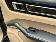 ポルシェ カイエン 中古車