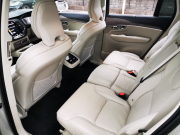 ボルボ XC90 中古車