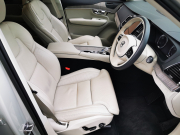 ボルボ XC90 中古車