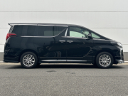 トヨタ アルファード ハイブリッド 中古車