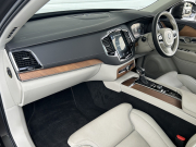 ボルボ XC90 中古車