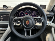 ポルシェ パナメーラ 中古車