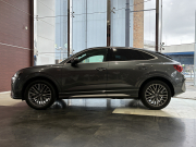 アウディ Q3 中古車