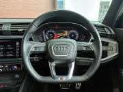 アウディ Q3 中古車