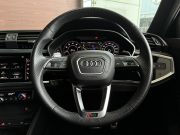 アウディ RS Q3 中古車