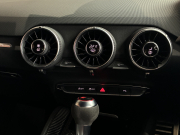 アウディ TT RS クーペ 中古車