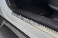 メルセデスベンツ GLB 中古車