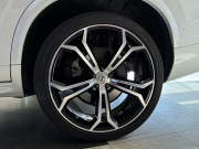 ボルボ XC90 中古車