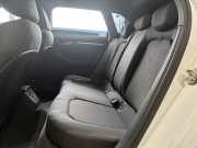 アウディ A3スポーツバック 中古車