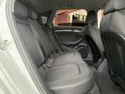 アウディ A3スポーツバック 中古車