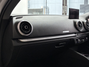 アウディ A3スポーツバック 中古車