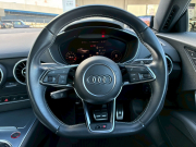 アウディ TTS 中古車