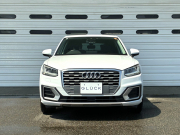 アウディ Q2 中古車