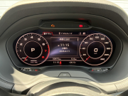 アウディ Q2 中古車