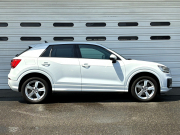 アウディ Q2 中古車