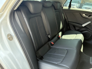 アウディ Q2 中古車