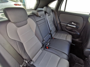 メルセデスベンツ GLA 中古車