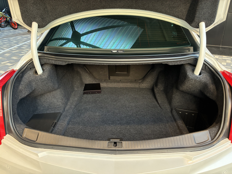 キャデラック CTS 中古車