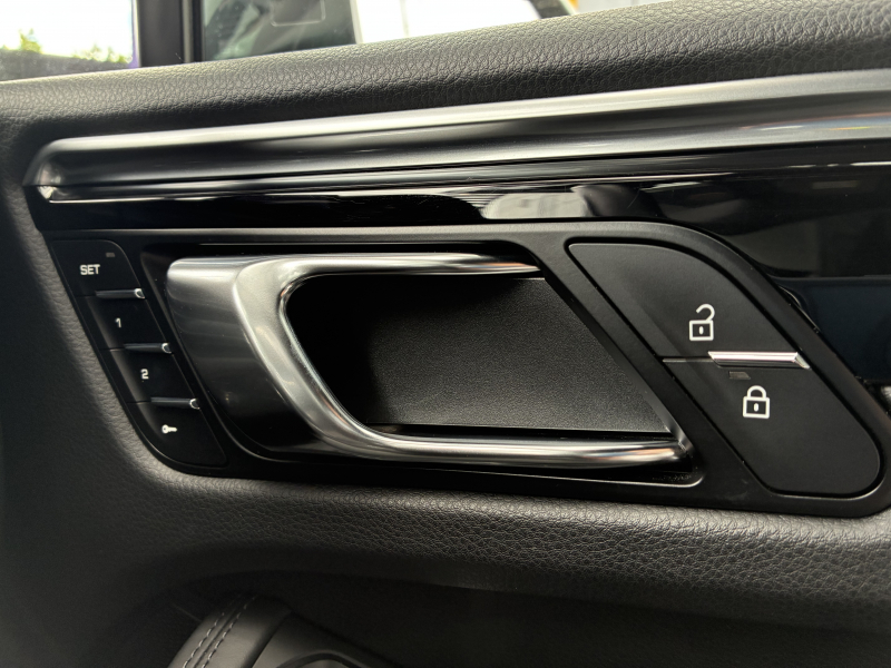 ポルシェ マカン 中古車