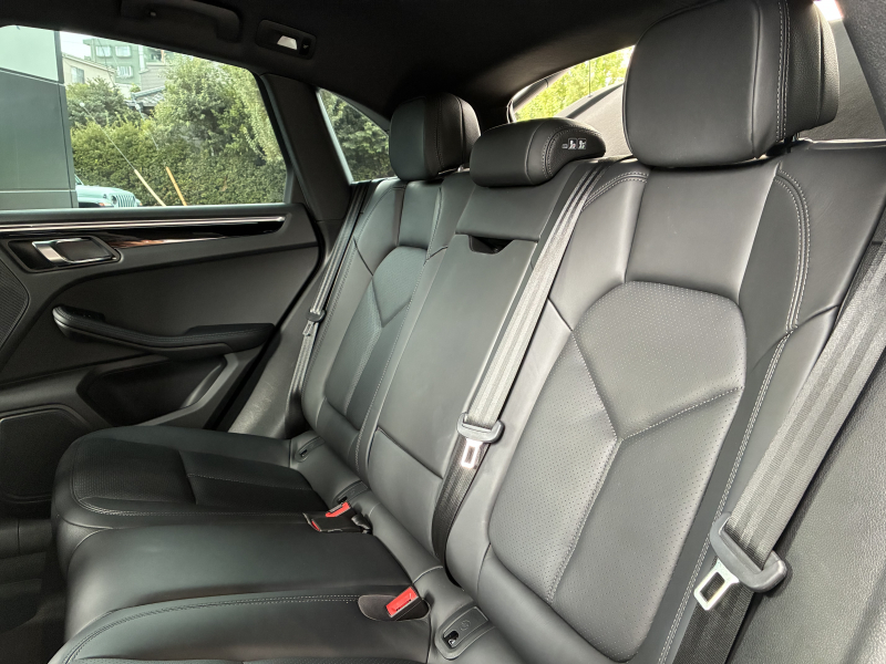 ポルシェ マカン 中古車