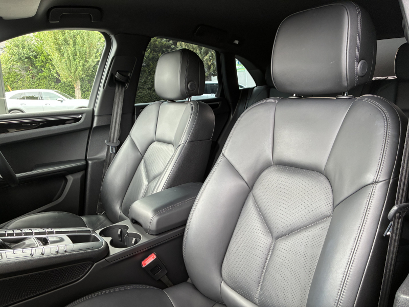 ポルシェ マカン 中古車