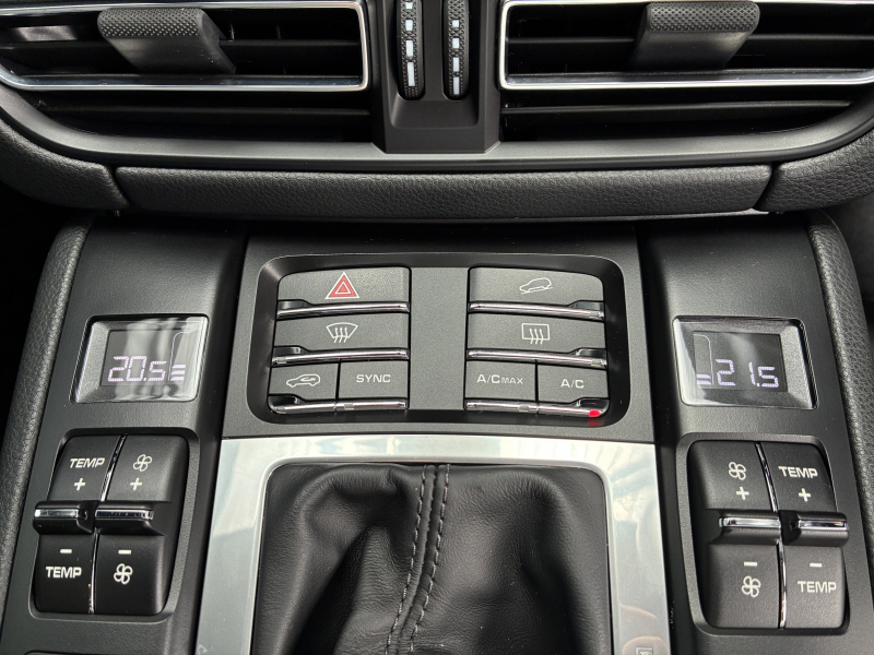 ポルシェ マカン 中古車