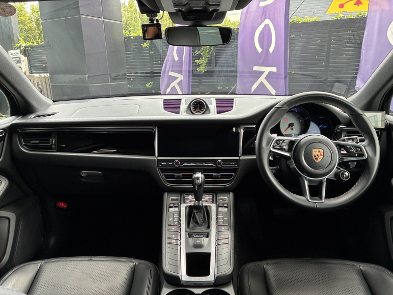 ポルシェ マカン 中古車