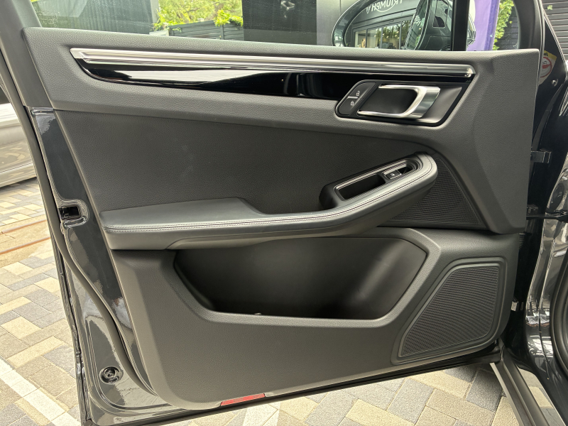 ポルシェ マカン 中古車